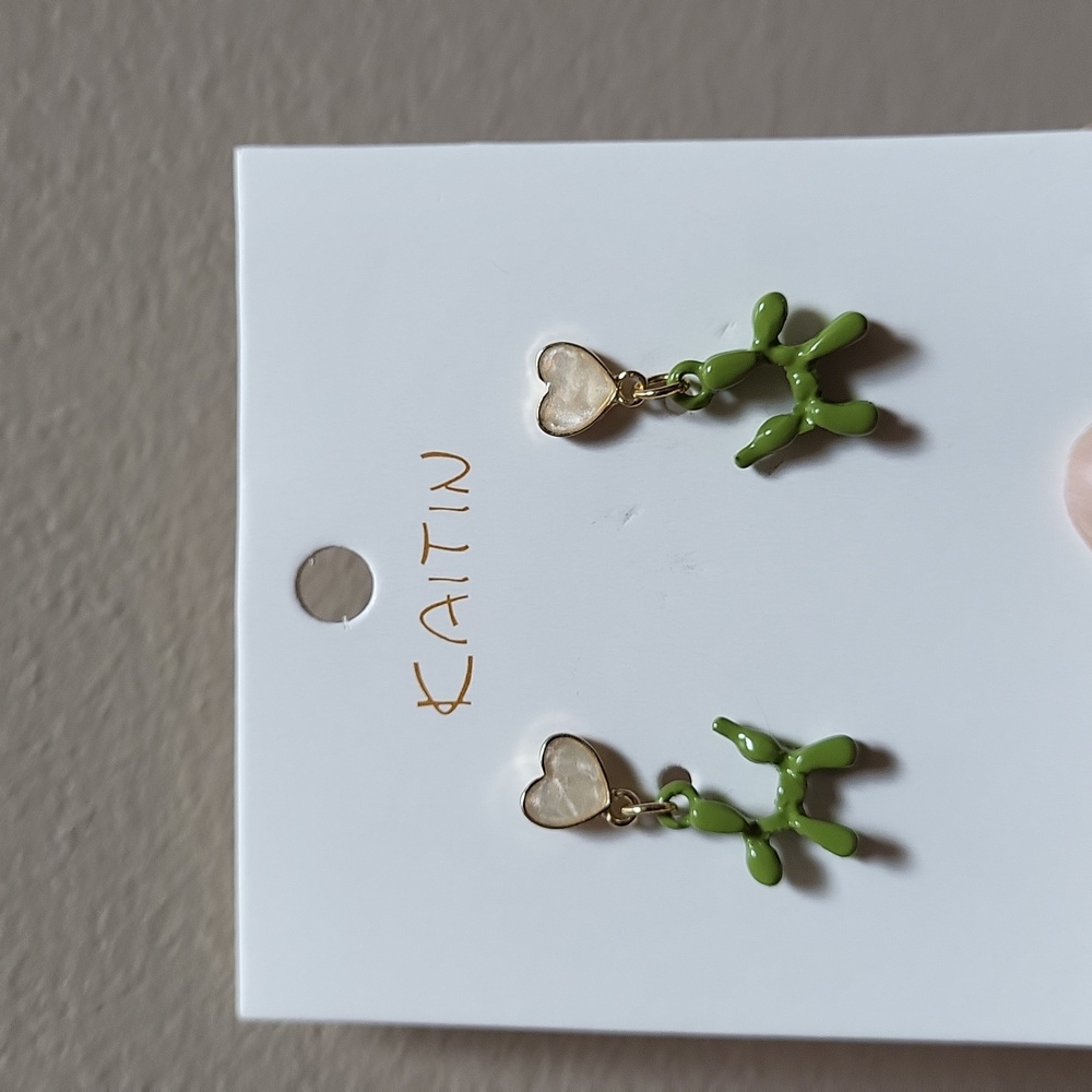 NWOT! Green Balloon Dog Stud Earrings